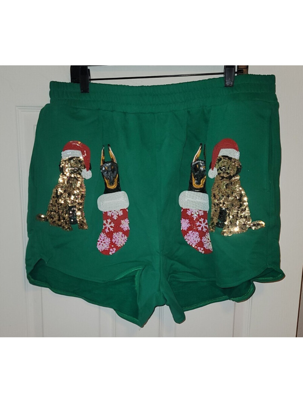 QUEEN OF SPARKLES GREEN CHRISTMAS SEQUIN PUPPIES SHORTS XXL NEW